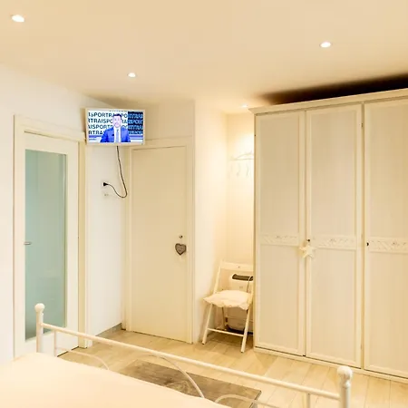 La Scala D'oro Apartment *
